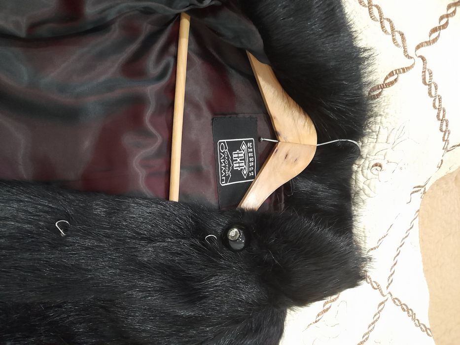 Срочно продам шубу современную нутриевую