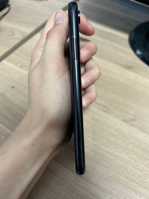 Iphone xr 3/64гб