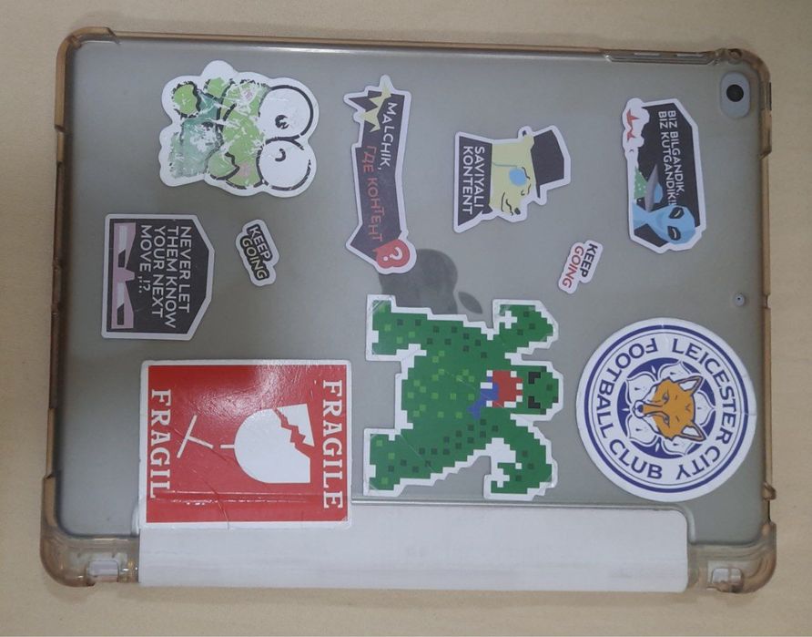 Ipad 6 32gb chexol zashitnik ruchkasi bilan