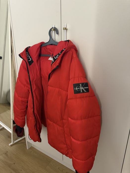 Продам куртку Calvin Klein(оригинал)