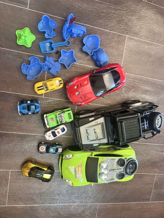 Машинки игрушки настольный футбол