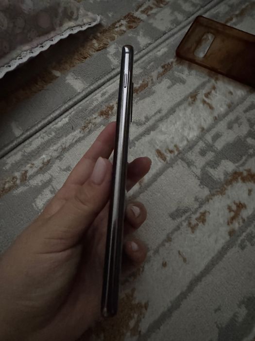 Самсунг с10+ 12 версия