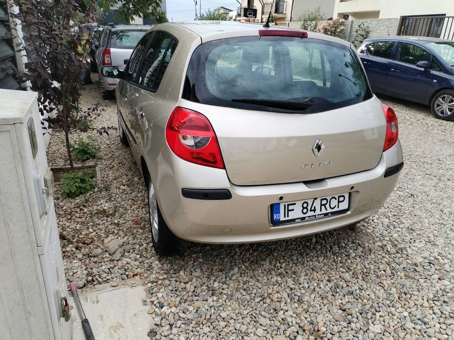 De vânzare Renault Clio Benzină 1.6 Automat
