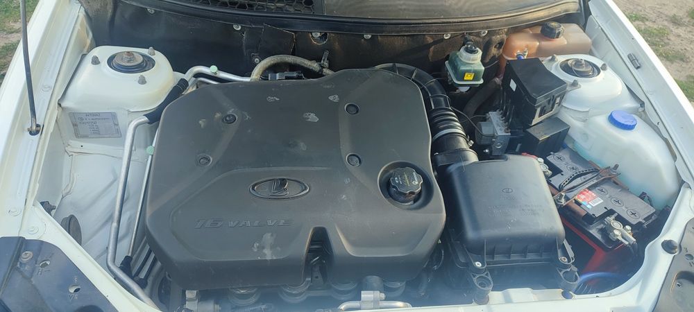 Продам машину Лада приора