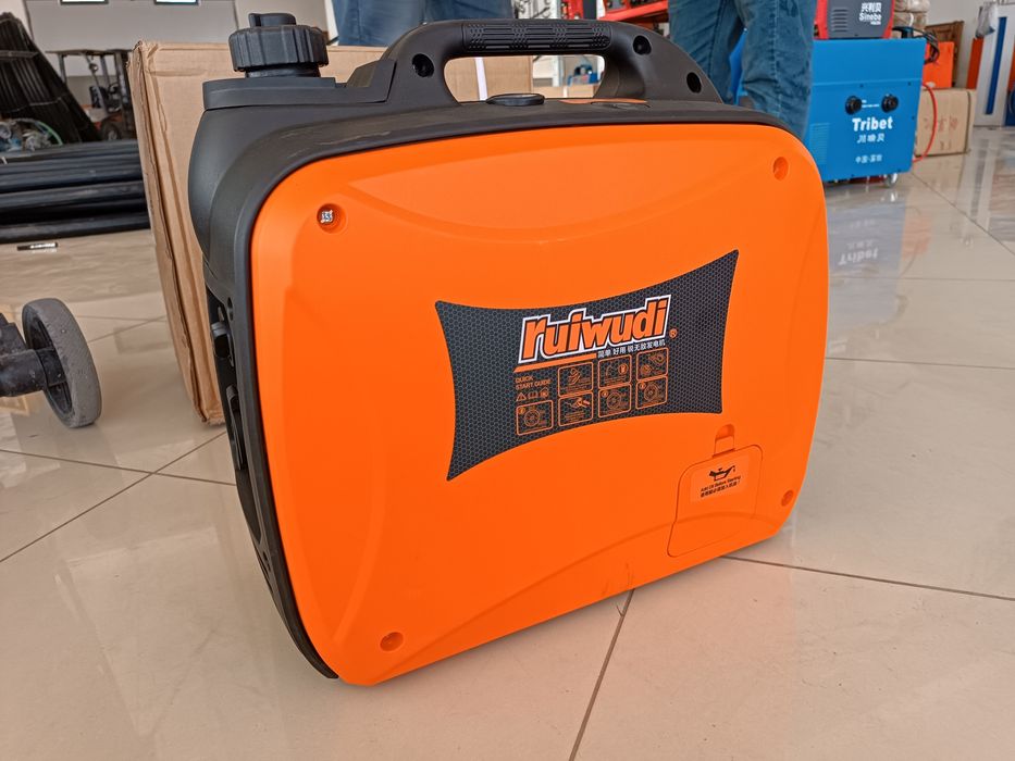 Бензиновый генератор бесшумный 2кв