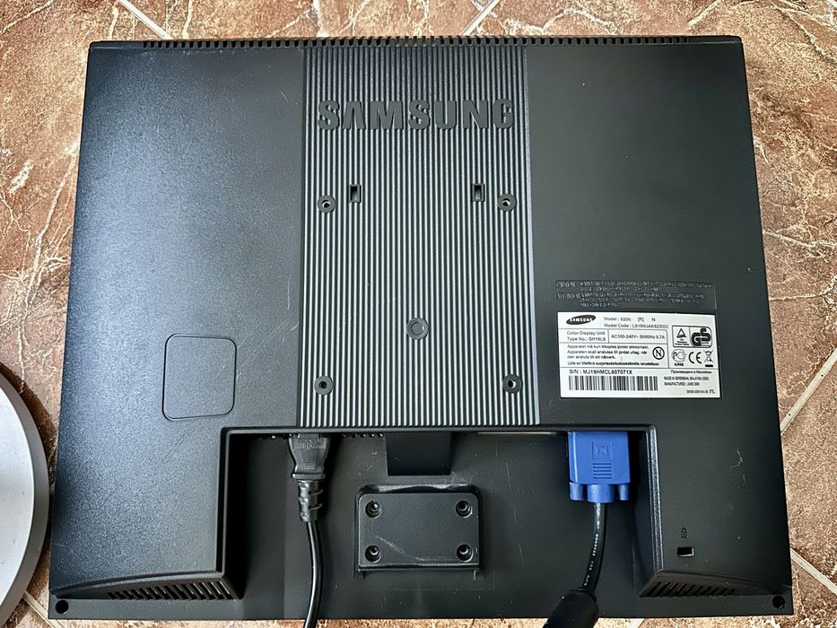 Монитор 19" Samsung SyncMaster 920N