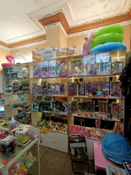 Продам витрины не дорого