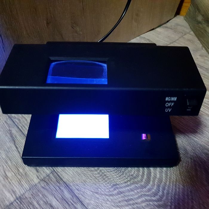 Детектор купюр, денег