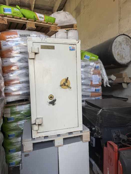 Огнеупорни каси употребявани