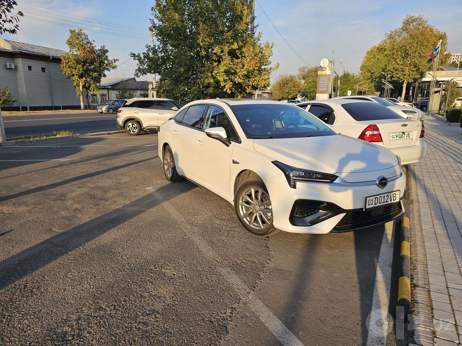 Продаю GAC AION S580