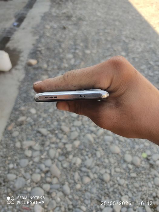 Redmi Note 10 s tinniq holatda