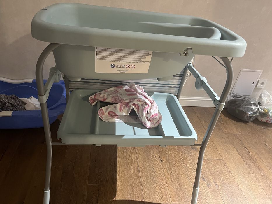 Пеленальный столик/ванночка