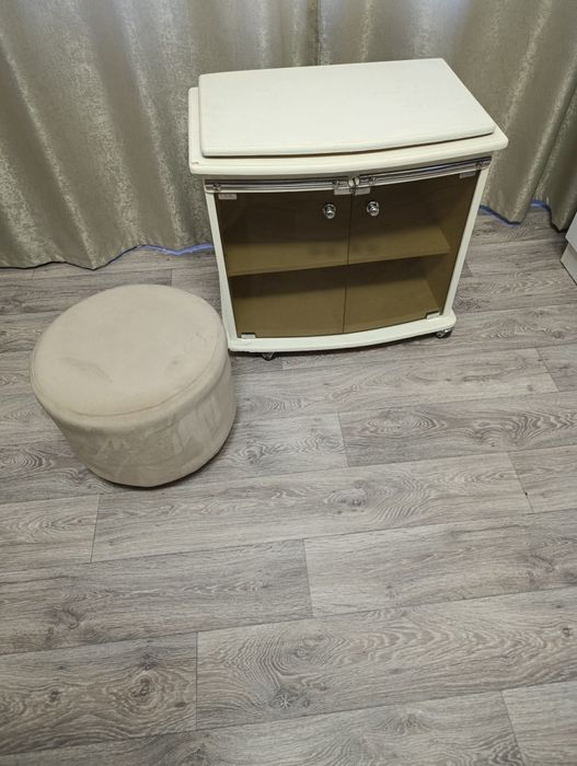 Тумбочка + пуфик