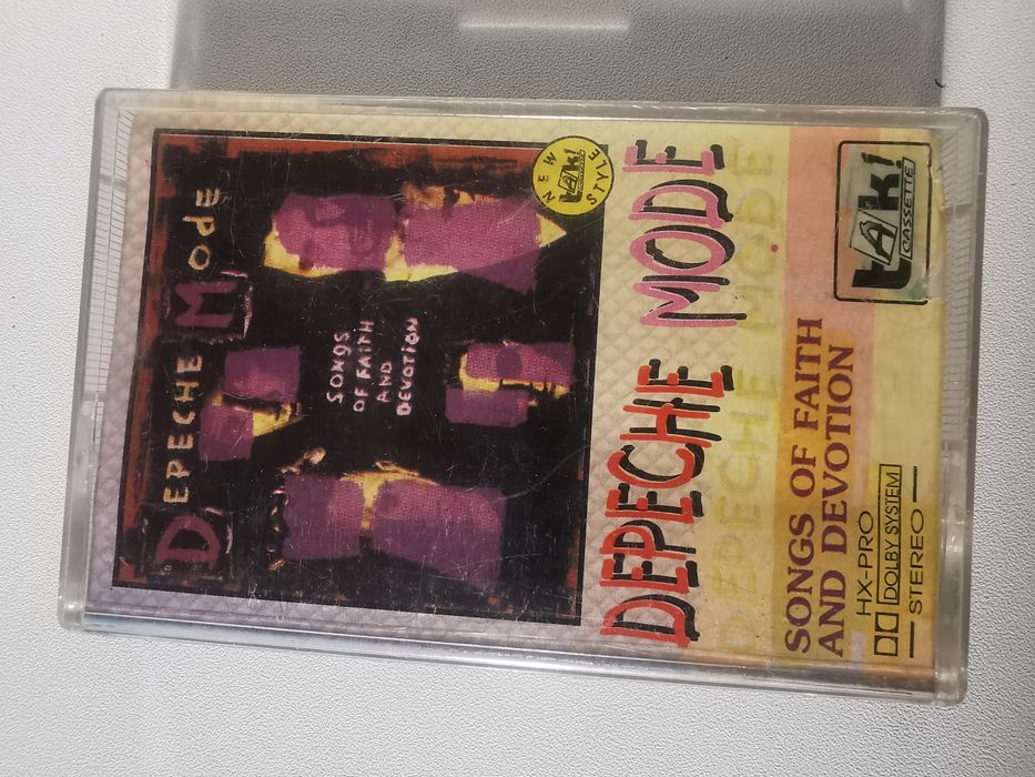 Caseta Depeche Mode Carcasa  Songs of Faith and Devotion
 (1993)