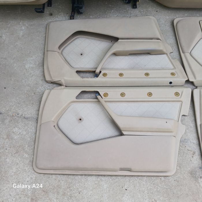 Салон  на мерседес w 124