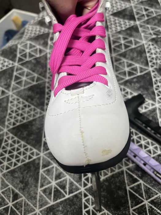 Коньки фигурные