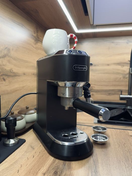 Кофеварка delonghi 685