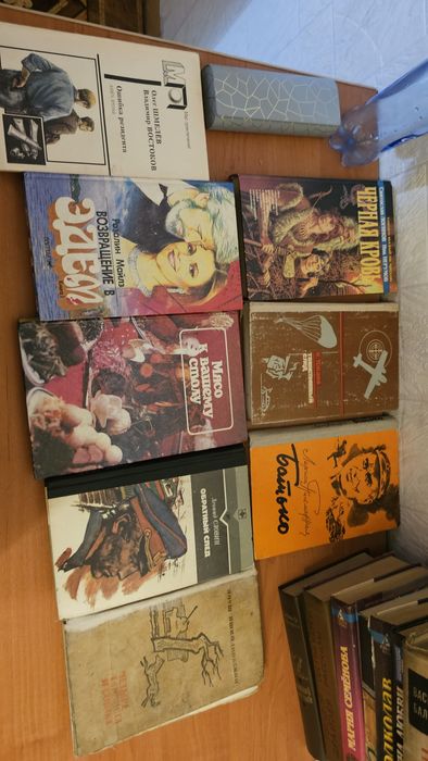 Продам книги разные жанры