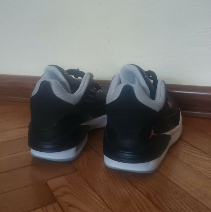 Оригинални детски маратонки Jordan Max Aura 5