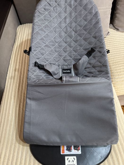 Шезлонг детский новый