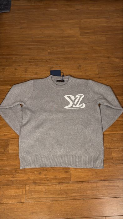 Pulover Louis Vuitton gri – logo LV