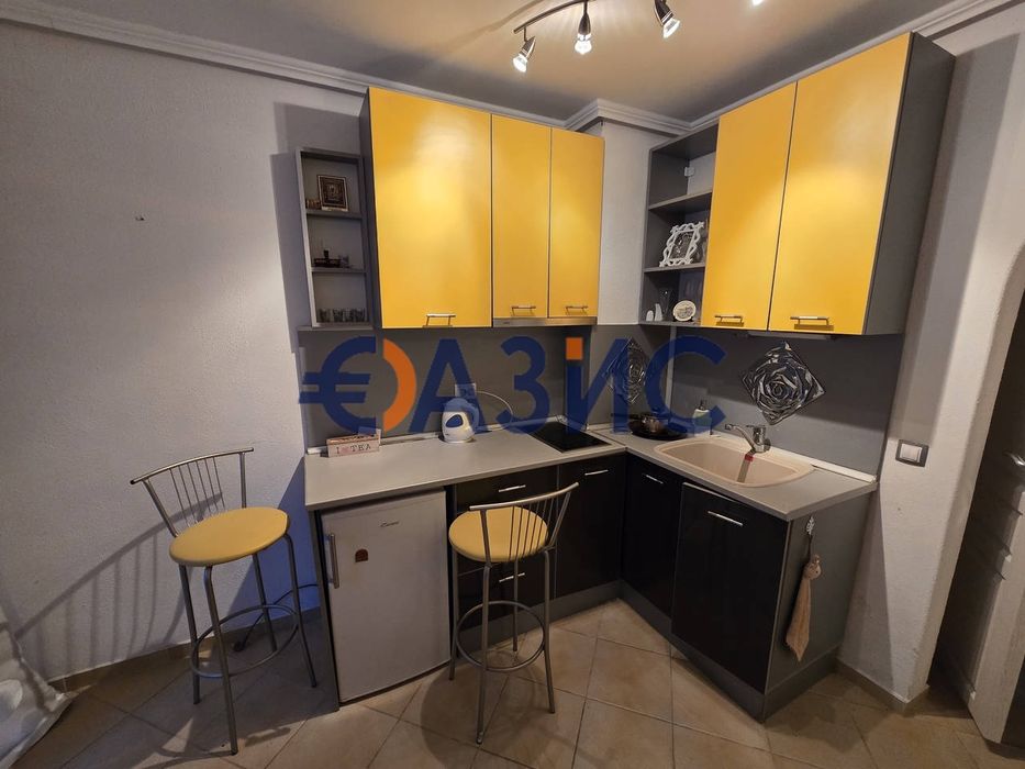 Продава се Двустаен апартамент в Бургас, Сарафово - 37 кв.м за 1865 €/кв.м - Снимка #3