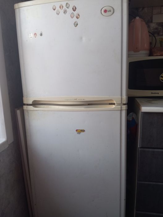 Срочно продам холодильник