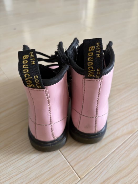 Розовые ботинки Dr. Martens 27 размер