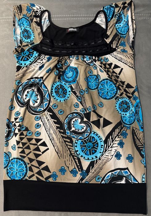 Дамски блузи с къс ръкав М, L , XL