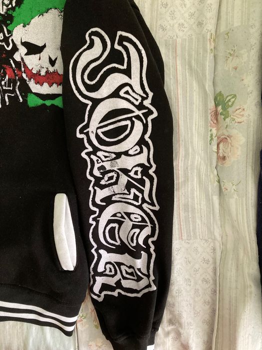 суичър на жокера