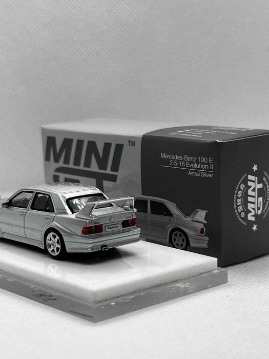 MINIGT | Hotwheels Хотвилс | Mercedes-Benz 190E Evolution (II)