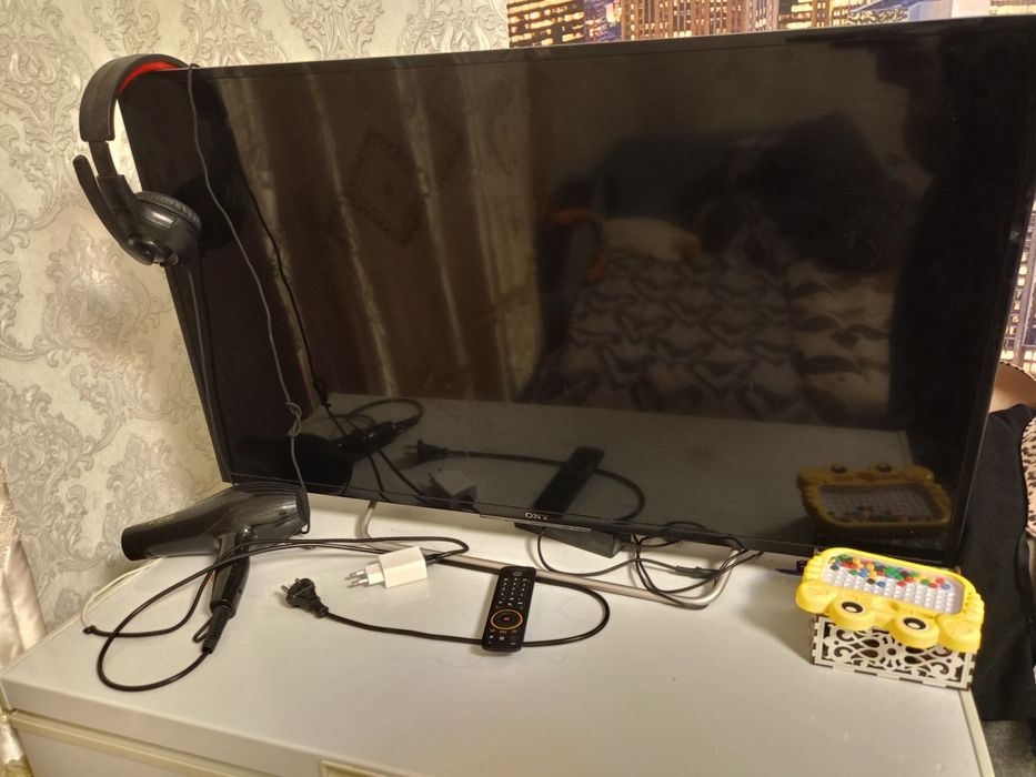 Продают смарт телевизор