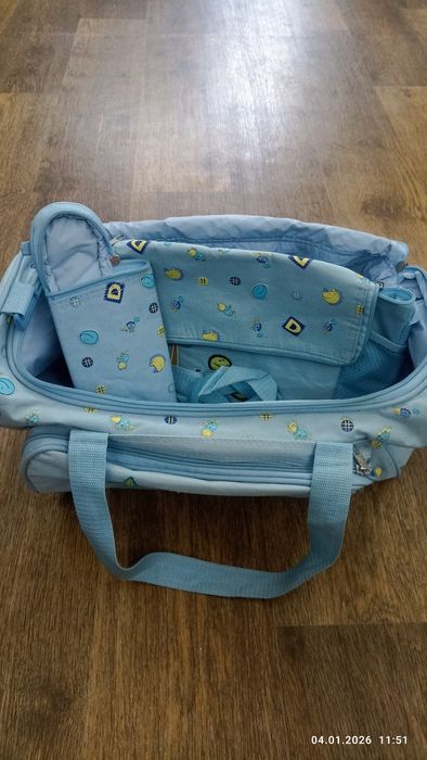 Продам детскую сумку эргонайзер