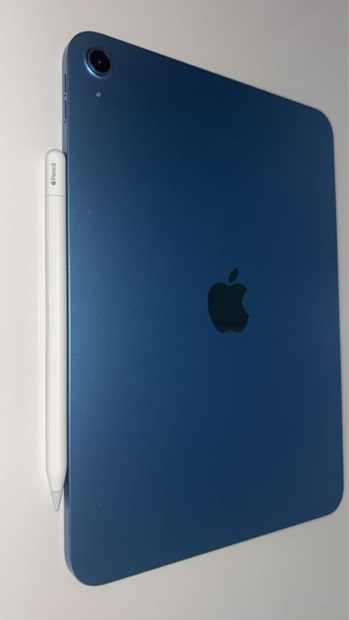 Apple Ipad impreuna cu apple pencil+doua huse si cutiile originale