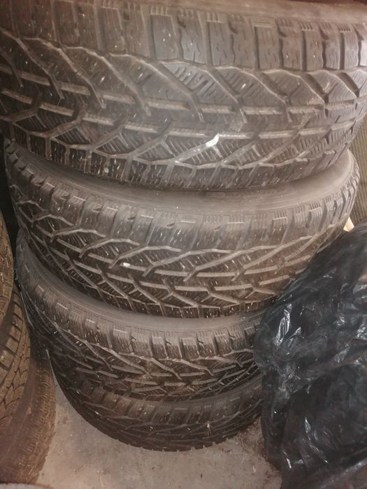 Зимни гуми 225.65.17