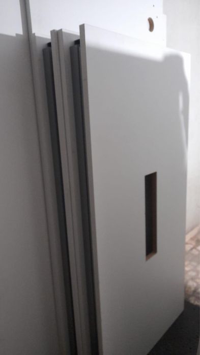 Birouri diferite dimensiuni