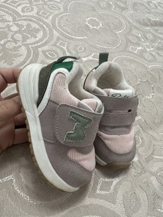 Кроссовка деткая б/у , 5000 тг