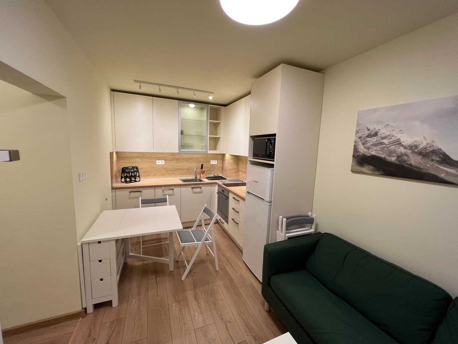 Дава се под наем Двустаен апартамент в София, Лозенец - 84 кв.м за 459 € - Снимка #1