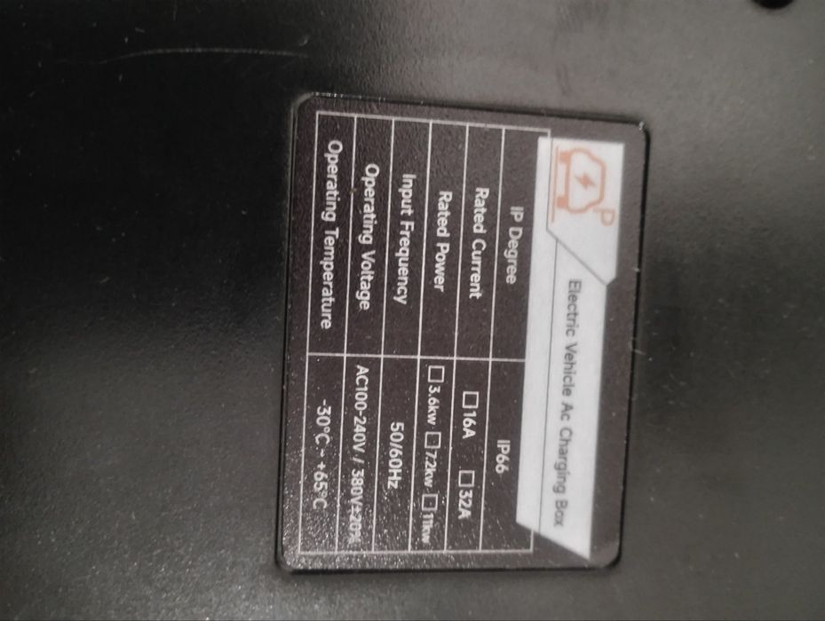 Преносимо EV зарядно Type 2 – 16A / 3.6kW – IP66 – Чисто ново