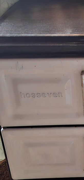 Чугунена печка на твърдо гориво