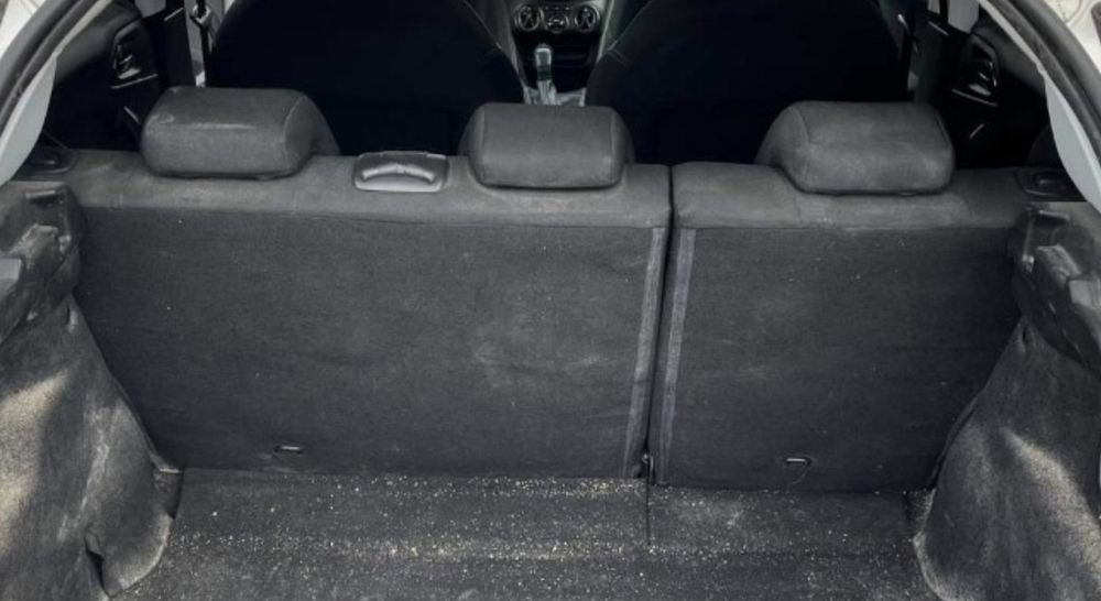 Пежо 208 на части