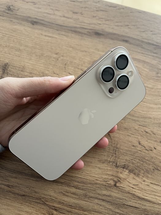 Прдам Айфон 16про