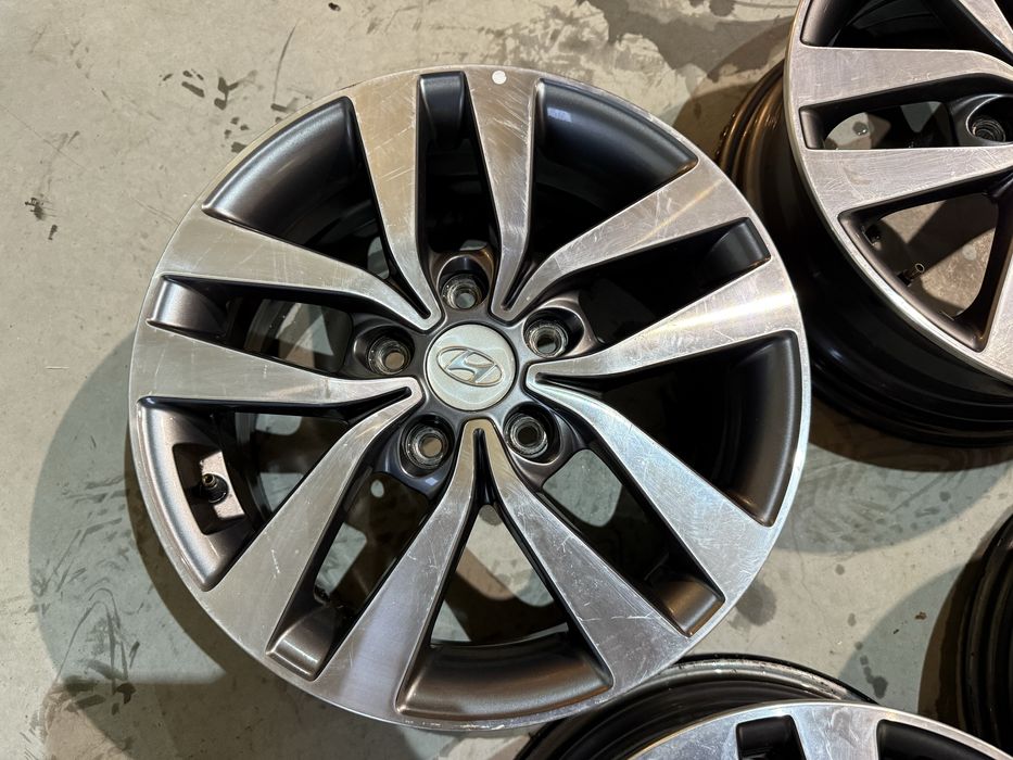 Set Jante aliaj originale R16 Hyundai i30 52910-G4200