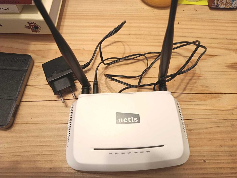 Router Wi-Fi Netis WF2419 (300Mbps, 2 Antene) – Funcțional