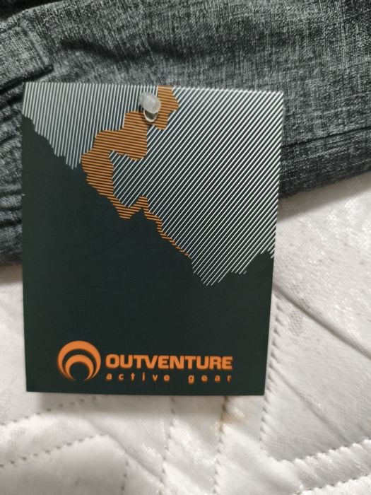 Продаю брюки для девочек outventure
