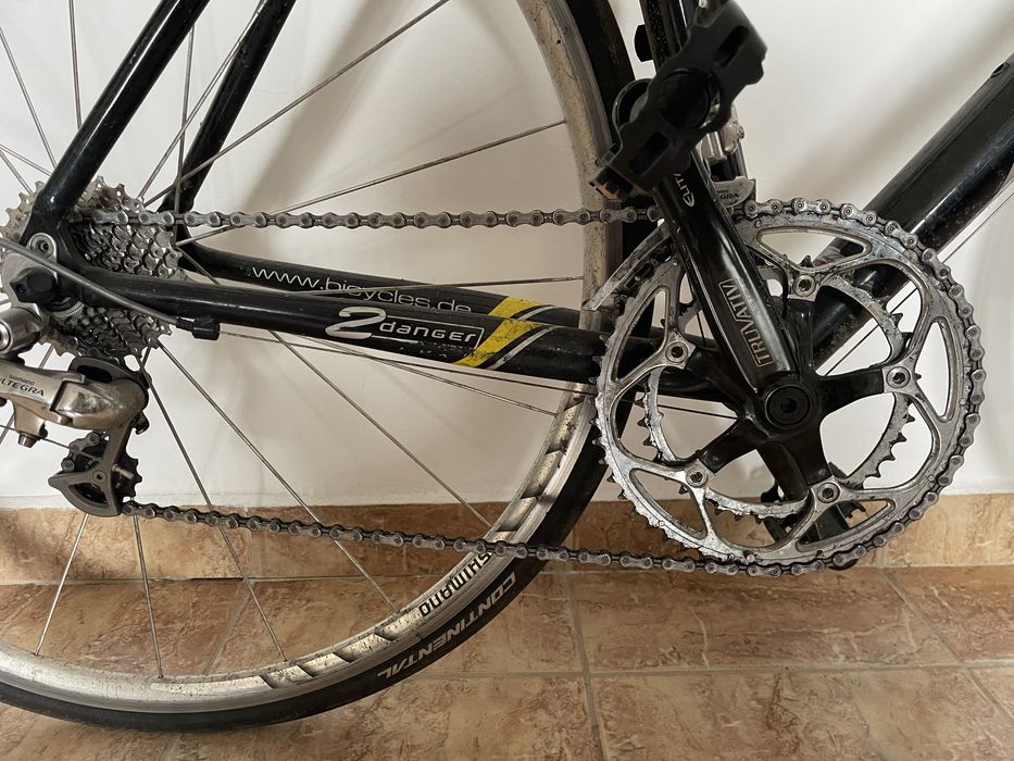Vând bicicleta de oraș, cursieră