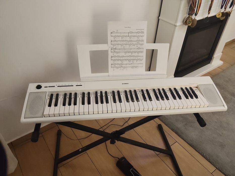 Yamaha NP-12 Piaggero White Set