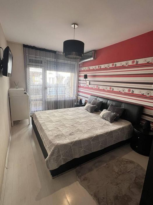 Дава се под наем Двустаен апартамент в Бургас, Възраждане - 75 кв.м за 484.5 € - Снимка #4