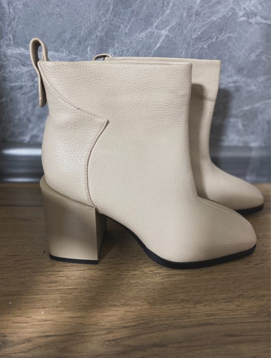 Совсем новые,ни разу не надевали