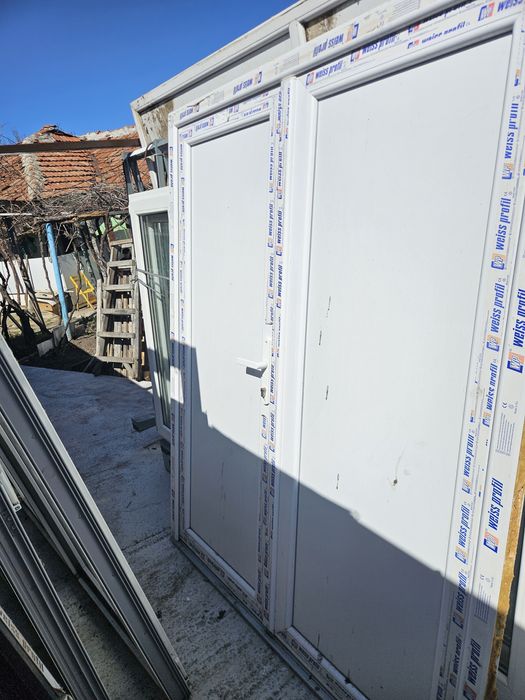 Двойна врата Нова